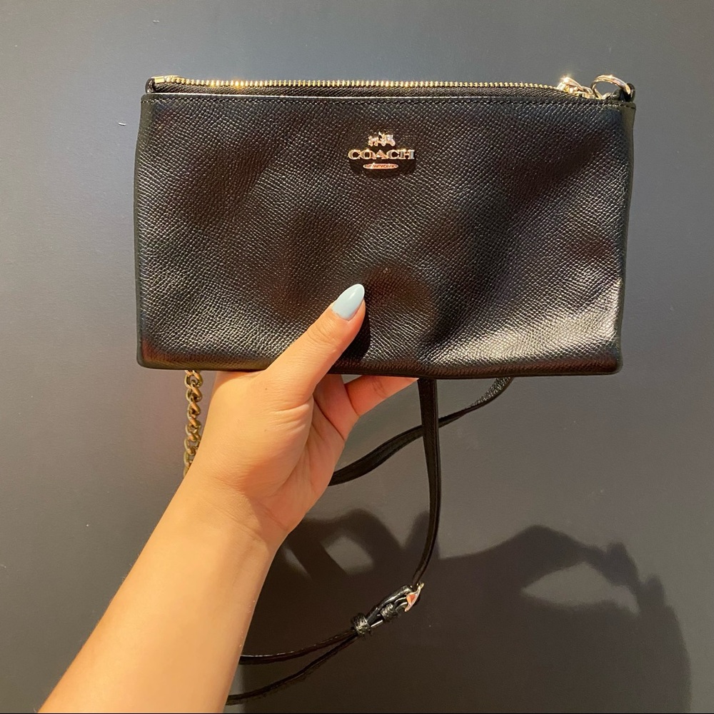 COACH SMALL CHAINED CROSSBODY